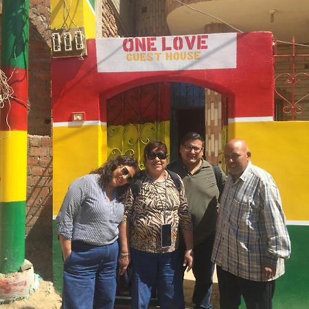 One Love Guesthouse & Restaurant Luksor Exterior foto