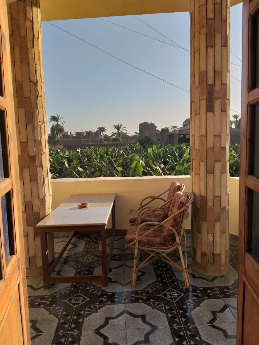 One Love Guesthouse & Restaurant Luksor Exterior foto