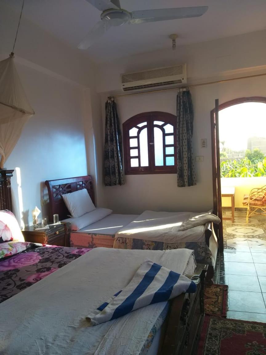 One Love Guesthouse & Restaurant Luksor Exterior foto
