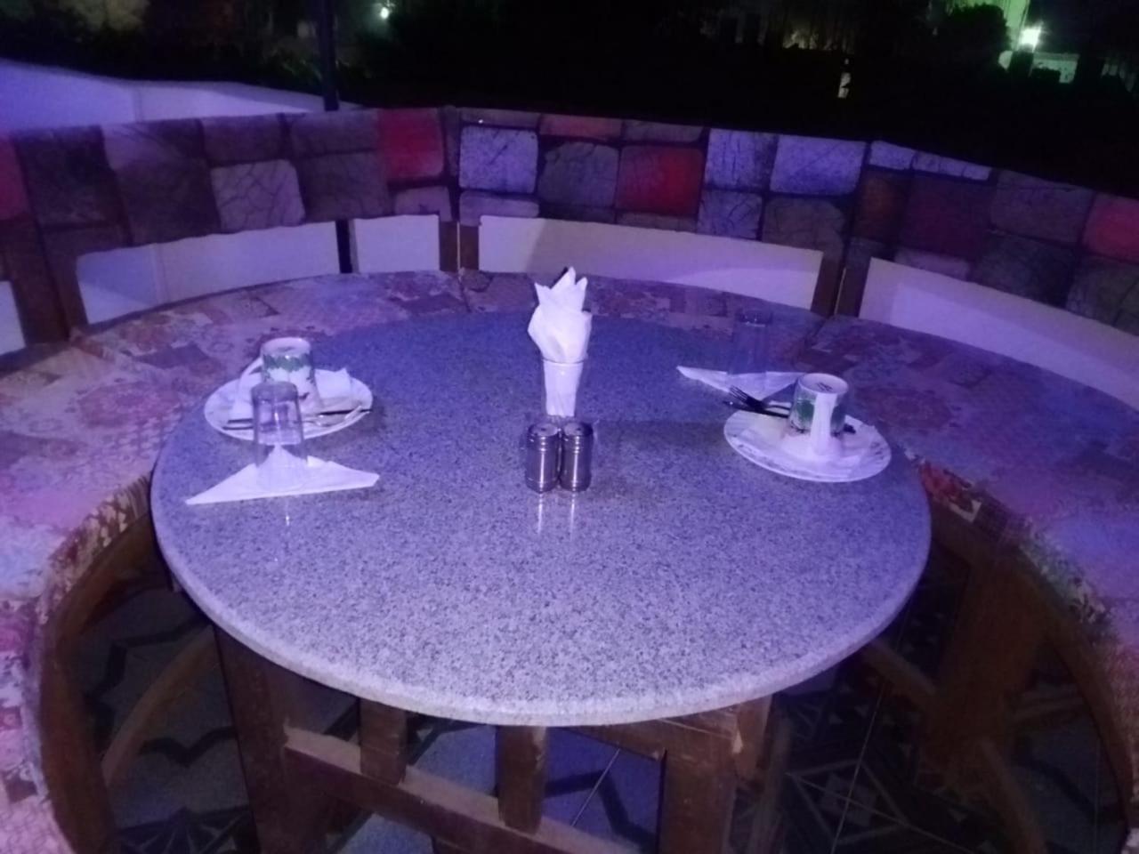 One Love Guesthouse & Restaurant Luksor Exterior foto