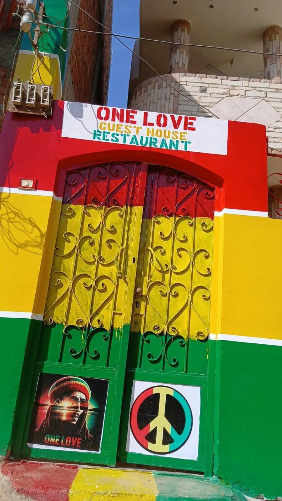 One Love Guesthouse & Restaurant Luksor Exterior foto